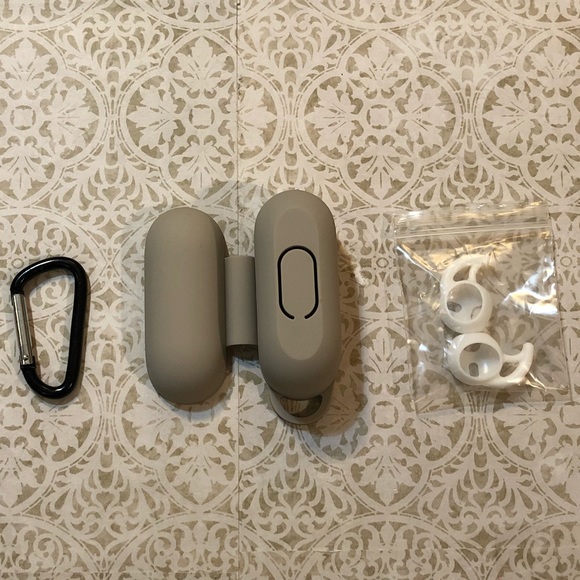 AirPods Pro Case Set - Picture 3 of 5